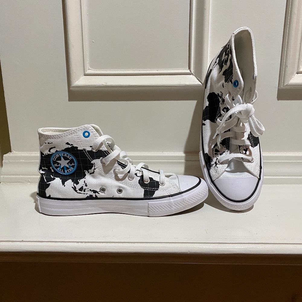Converse Chuck Taylor World Map Size 6 Juniors